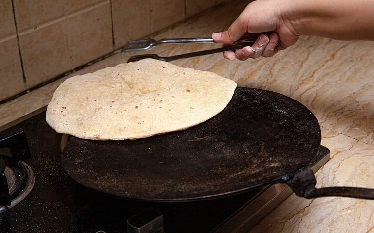 Budget diet plan for students. Roti